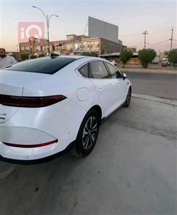 بي واي دي Qin Plus